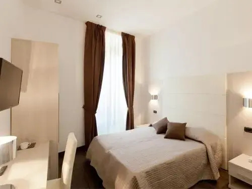 Campo de Fiori Suits by null