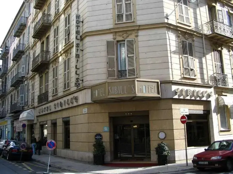 Hotel photo 1