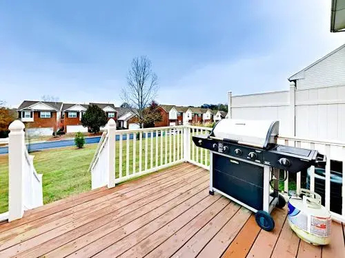 3BR Gated Nashville Townhouse by RedAwning