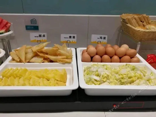 Food & Beverage