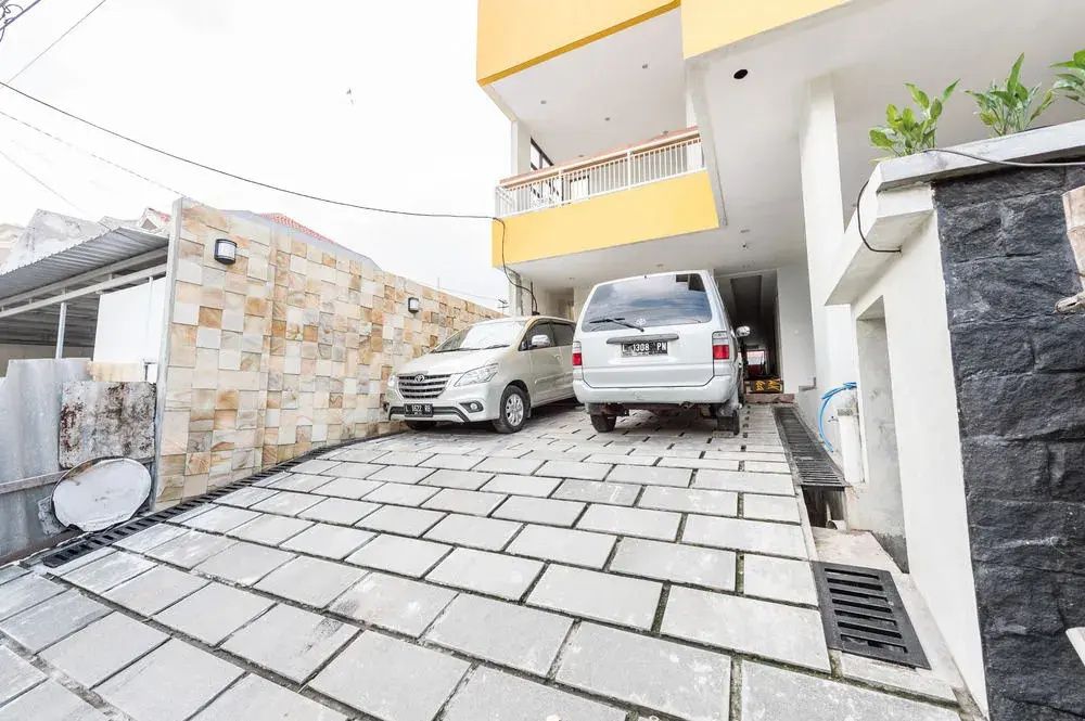 艾里泗水索诺威杰南古邦新一段 140 号酒店(Airy Sonokwijenan Kupang Baru Satu 140 Surabaya)
