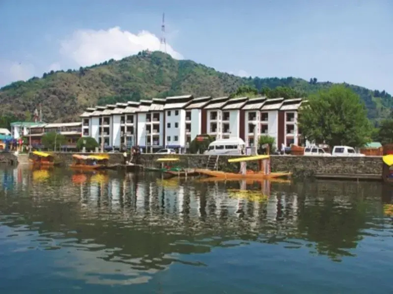 Hotel photo 12