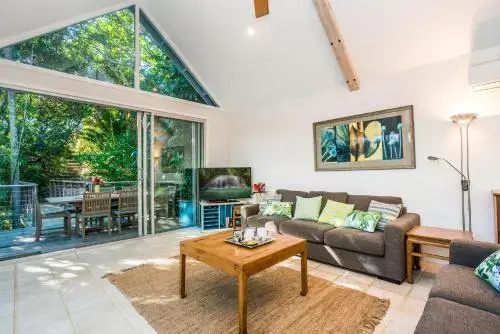 12 Childe Street Byron Bay Absolute Belongil Summerhouse