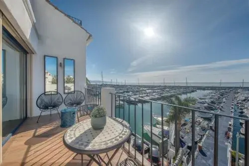 Balcony & Terrace