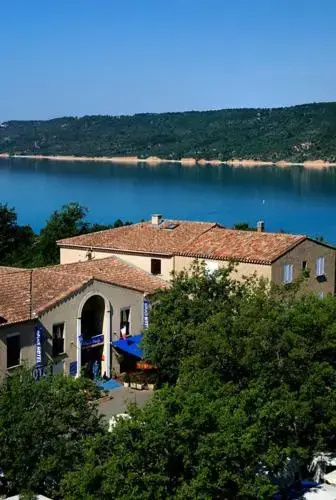 Beach & Waterfront