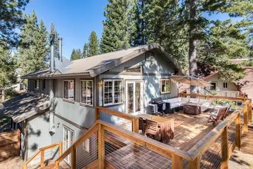 South Lake Tahoe Cabin in the Pines by RedAwning