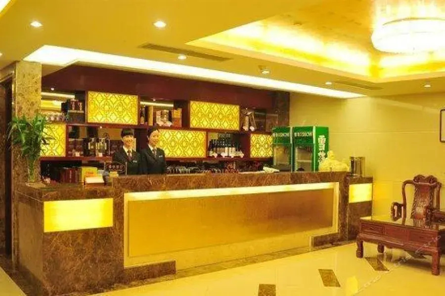 Food & Beverage