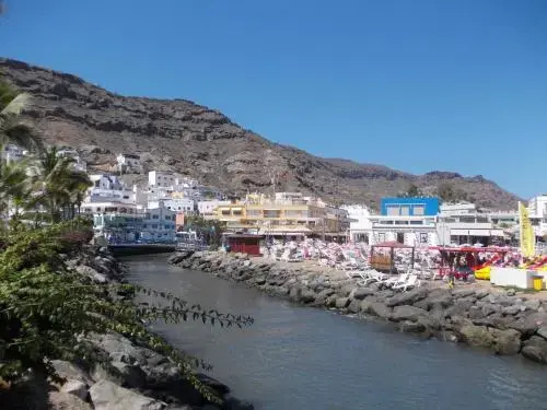Beach & Waterfront