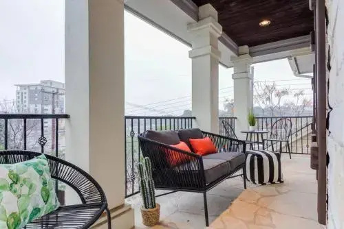 Incredible 4 Br/2.5ba Austin Home Minutes From Downtown