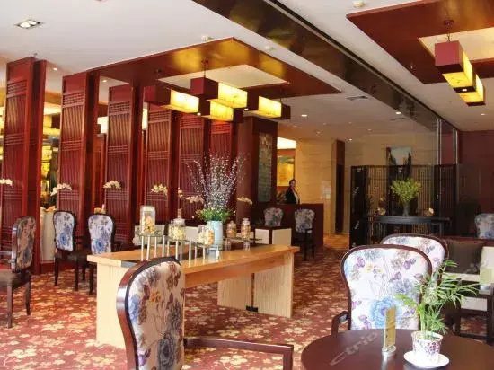 Iris Orchard All Suites Hotel (Tangshan Convention Center) - фото 20