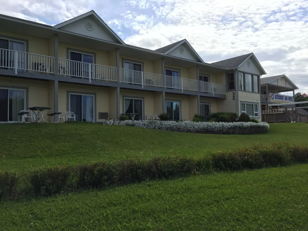 Inn at the Hilton Beach by Elevate Rooms