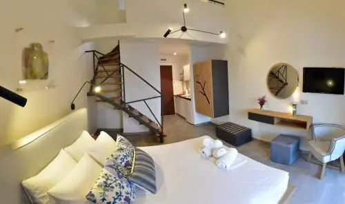 Issalos Studios - Général