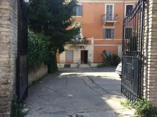 Saint Peter Place
