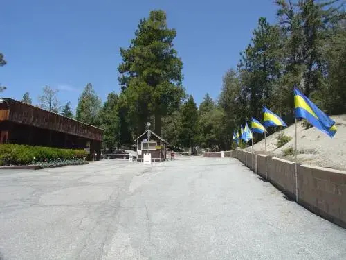 Idyllwild Camping Resort Wheelchair Accessible Cottage