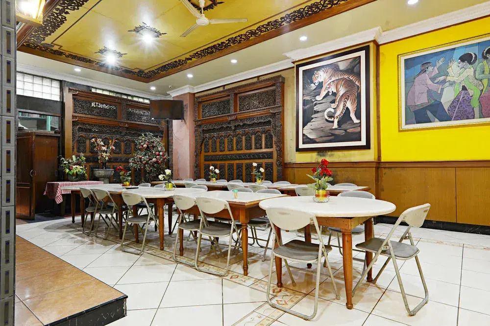 Food & Beverage