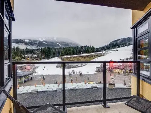 Carleton Lodge by Whistler's Best Accommodations
