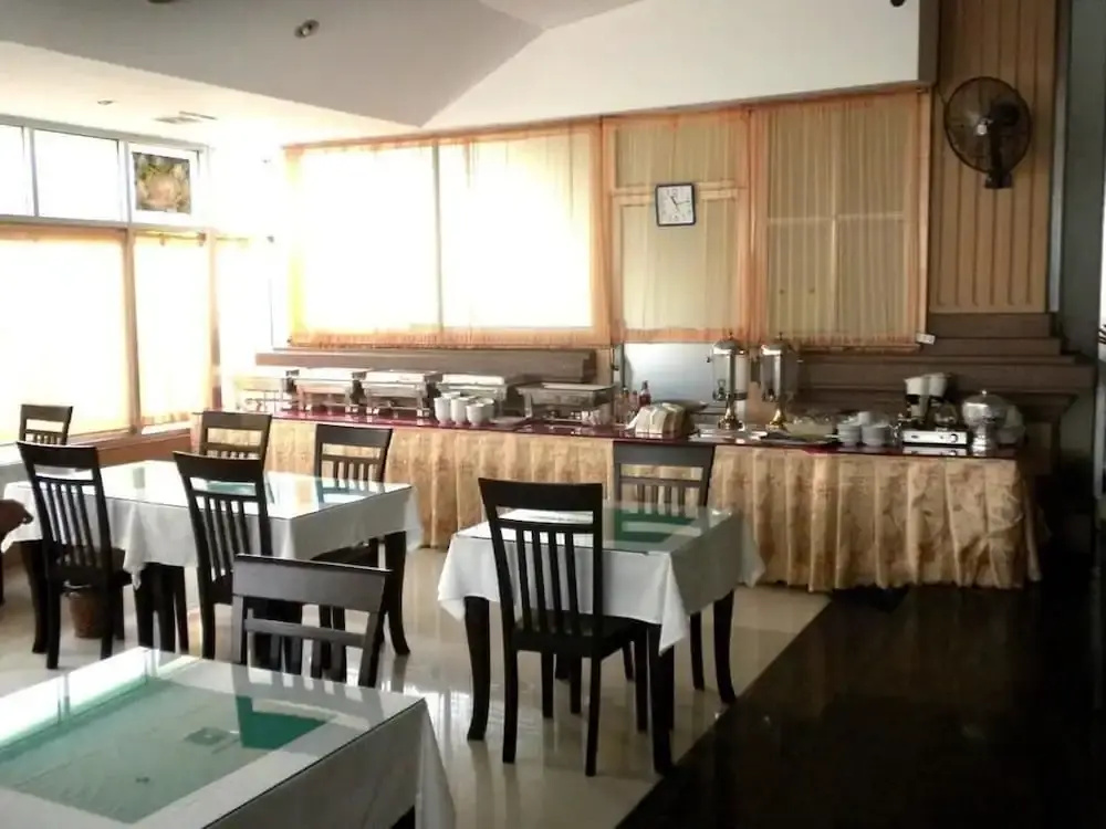 Hotel photo 12