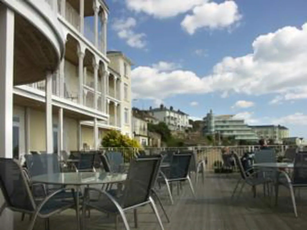 Balcony & Terrace