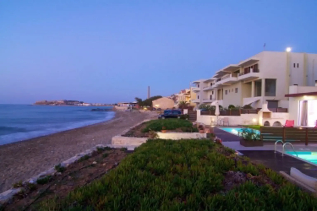 Beach & Waterfront
