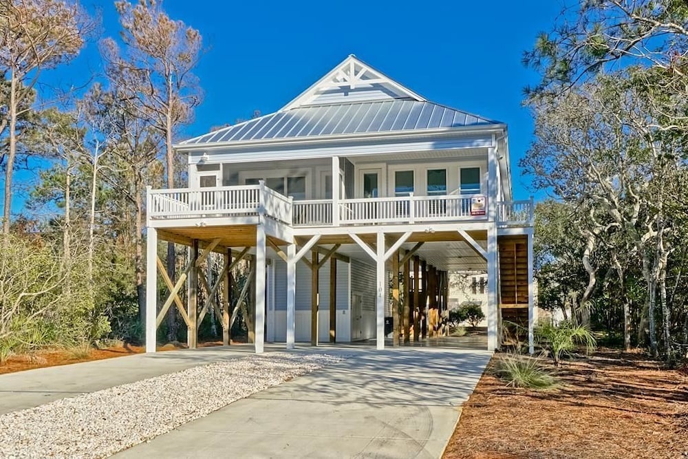 Seventy Unit 104 - 3 Br Home