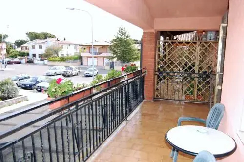 Balcony & Terrace