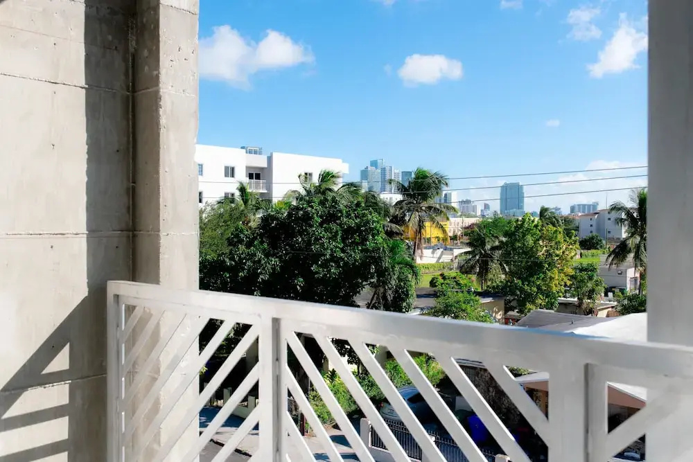 Colorful Little Havana Suites by Sonder