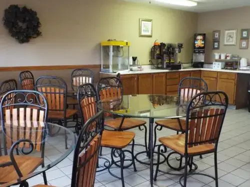 Food & Beverage