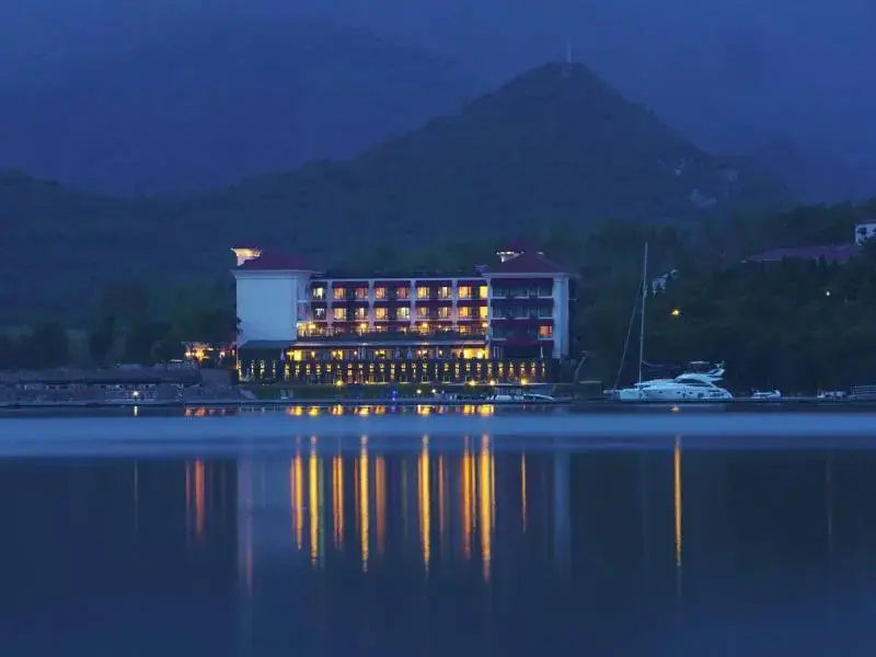 Beijing Jinhai Lake Hotel