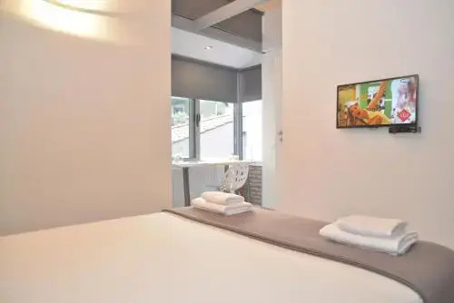 Acropolis House by null