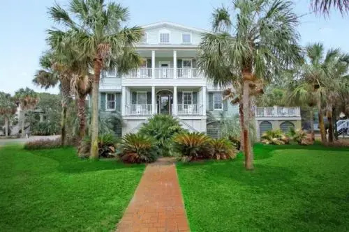 2 55th Ave 10 Bedrooms 7 Bathrooms Home