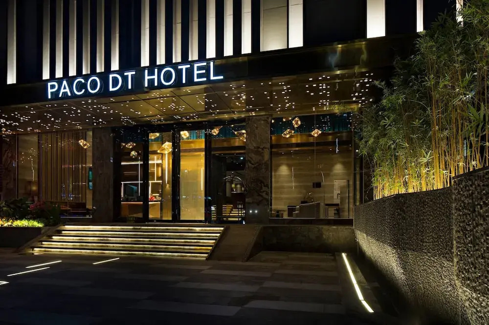 Paco hotel guangzhou. Guangzhou zoo. Paco hotel guangzhou. Гуанчжоу квартиры. Zhu hai город.