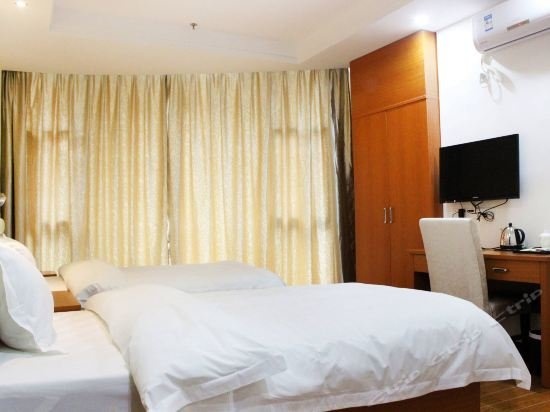 Sanyuanli Business Hotel