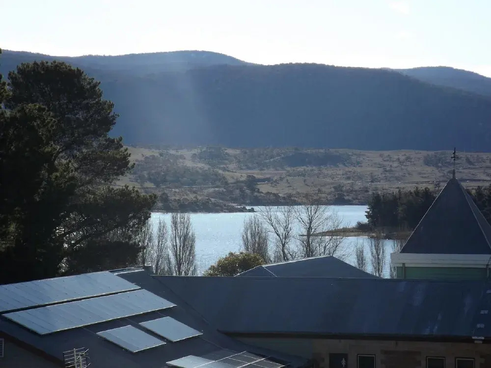 Central Park 14 - Centrally located with views to the mountains