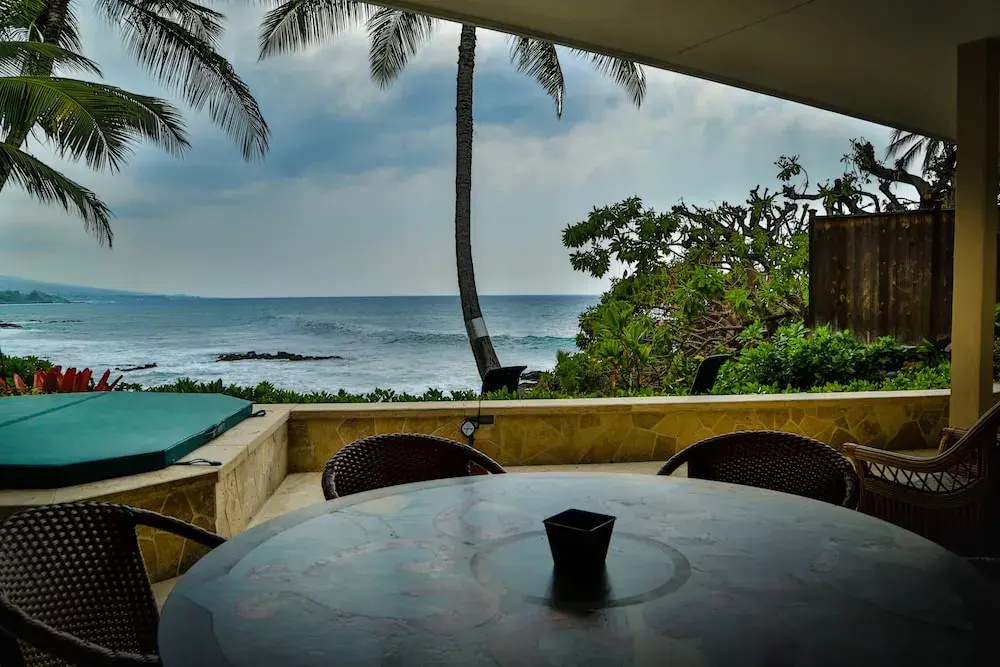Alii Point Oceanfront by RedAwning