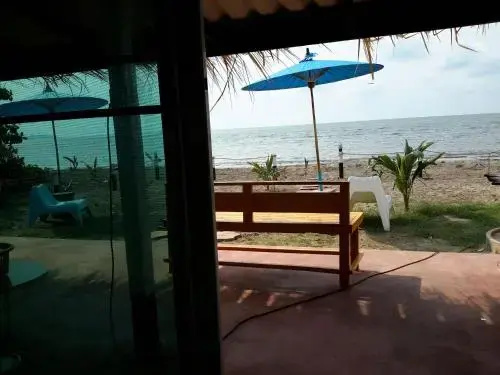 Beach & Waterfront
