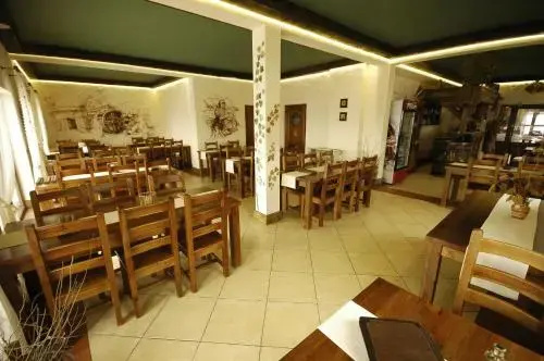Food & Beverage