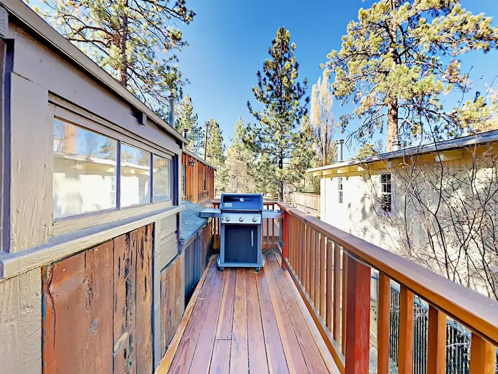 637 Talmadge Road Cabin