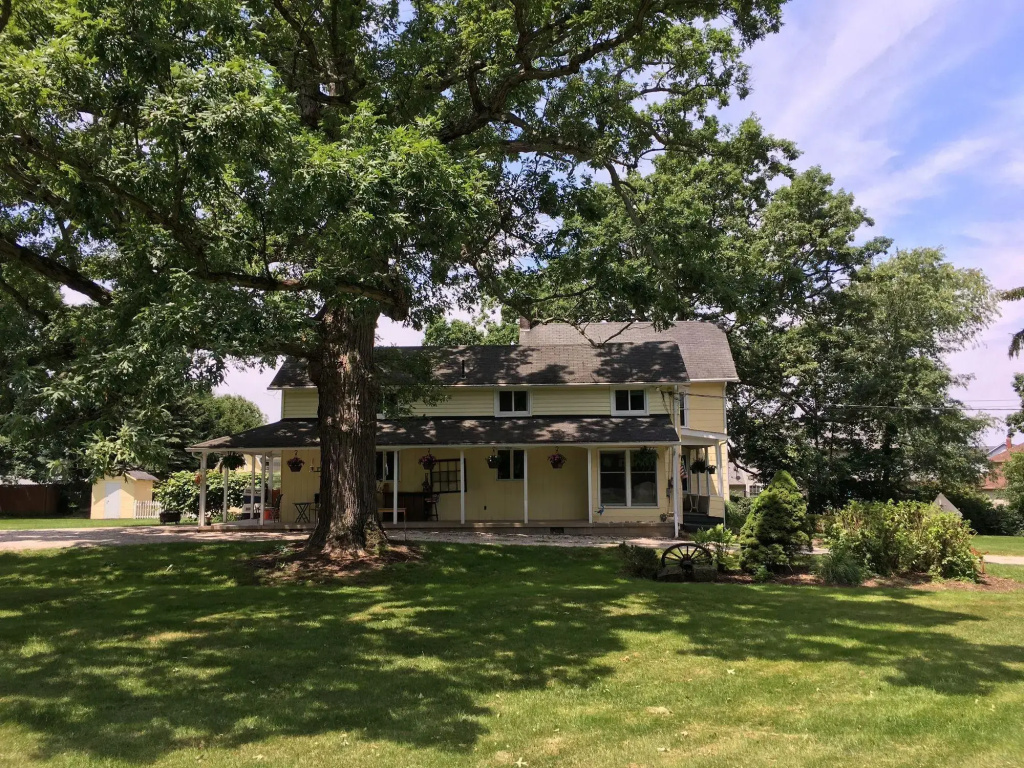 Triple Oak Farm Bed and Breakfast