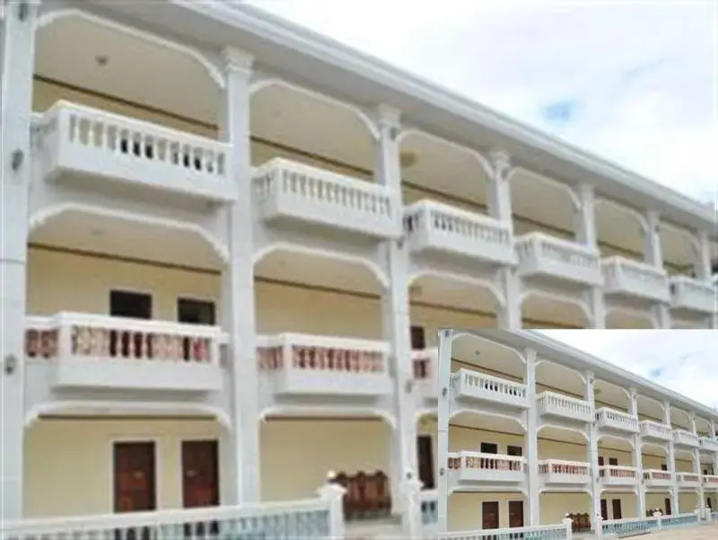 Dokchampa Hotel