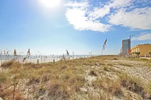 Island Tower 2203