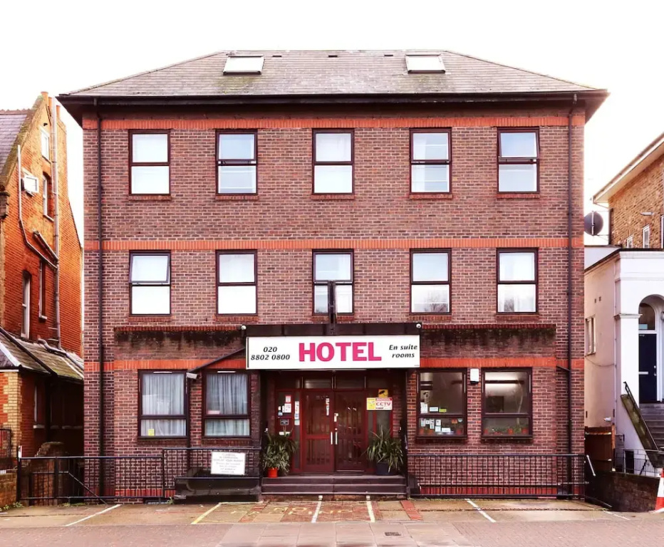 Kent Hall Hotel