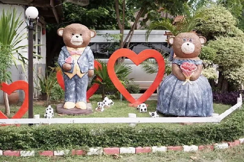 Huenpetch Resort
