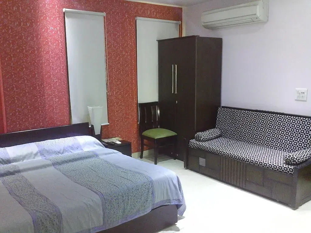 Bedroom