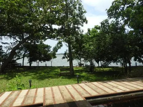 Lake Villa