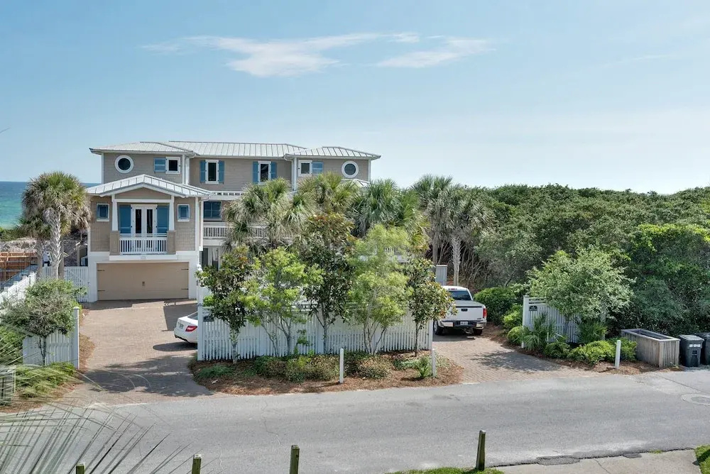 178 Pelican Cir 30Awesome Four Bedroom House