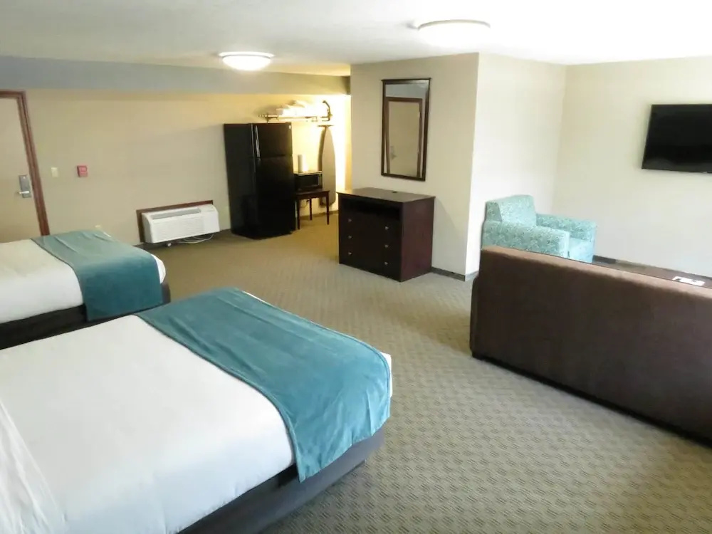 Edgewater Hotel
