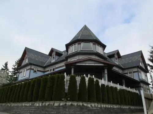 The Mansion Inn