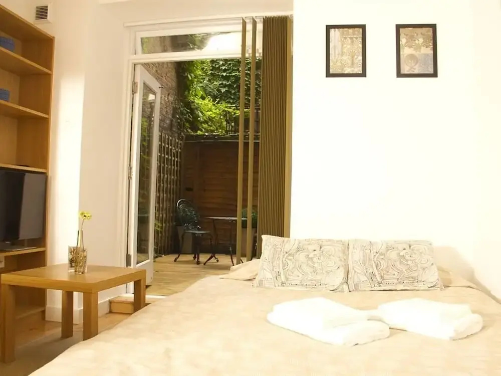 Notting Hill Garden Studios - Général