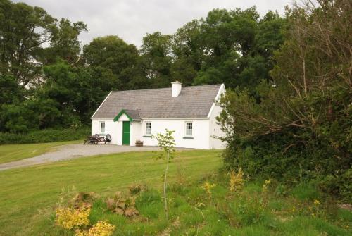 Killarney Lakeland Cottages image