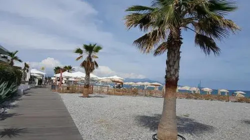 Fame Marina Baie Des Anges Studio Apartments - фото 4